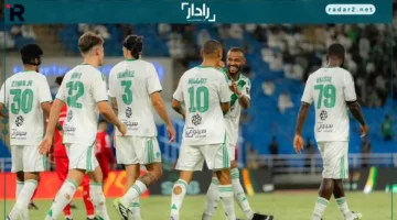 موعد مباراة الأهلي والشباب والقناة الناقلة مع اسم المعلق